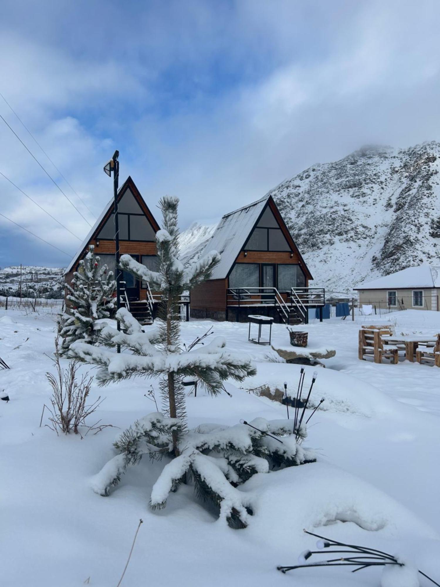 Mtisguli Cottages Степанцмінда Екстер'єр фото